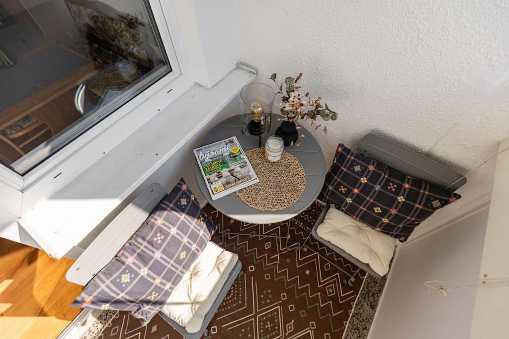 Duna Retreat: City Serenity Bratislava Bagian luar foto